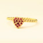Anillo corazon rojo oro