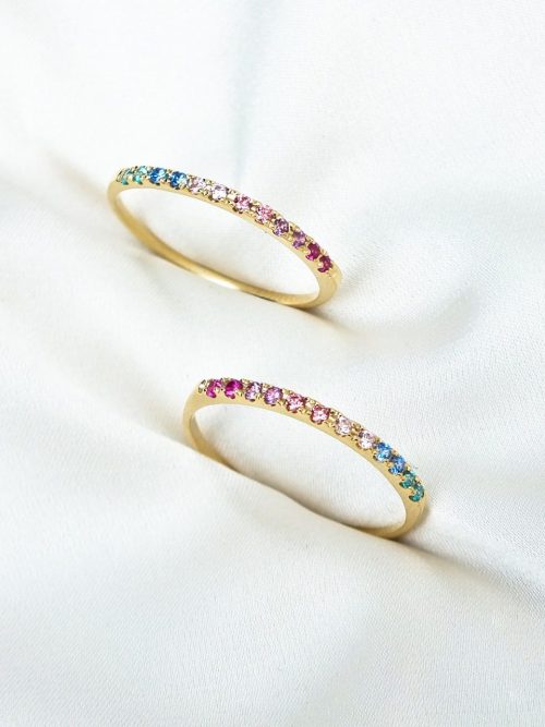 Anillo medio rivier unicornio