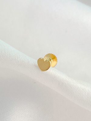 Piercing corazon plano