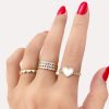 Anillo cintillo corazones oro