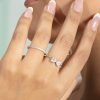 Anillo medio rivier diamantes