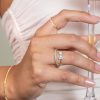 Anillo medio rivier diamantes