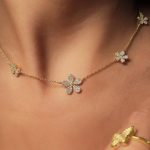 Cadena Flowers dorado