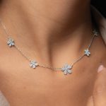 Cadena Flowers plata