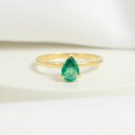 Anillo Esmeralda gota