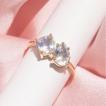 Anillo Toi et Moi piedra luna