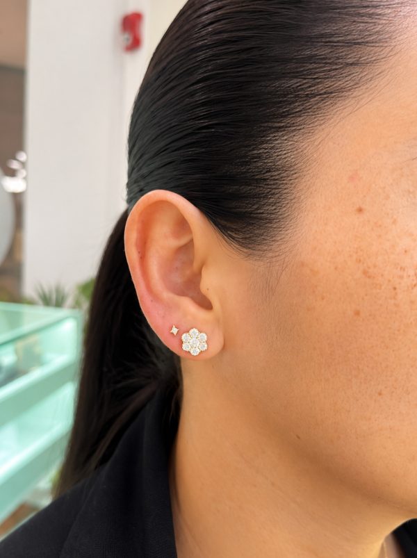 Aretes Layla 9mm Moissanita dorado