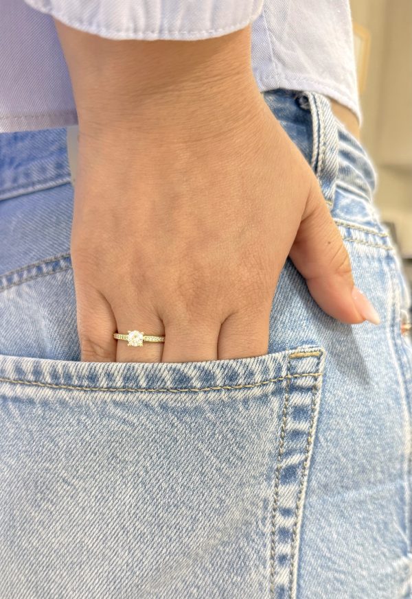 Anillo Alessia Moissanita dorado - Imagen 2